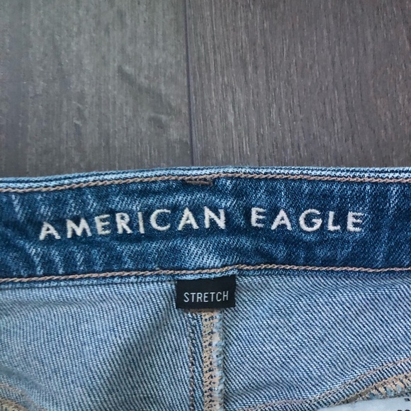 Distressed mom jeans - Picture 4 of 4